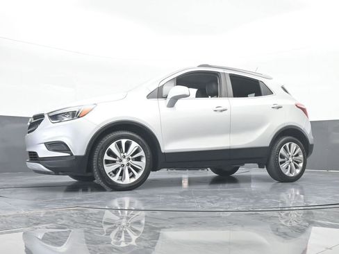 Used 2020 Buick Encore Preferred image 54
