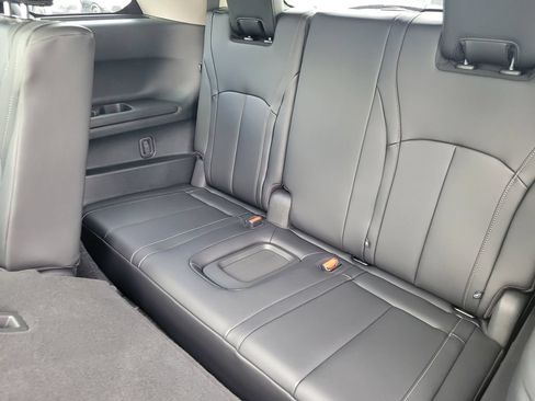 Certified 2026 INFINITI QX60 Luxe w/ Cargo Package AWD/4WD image 33