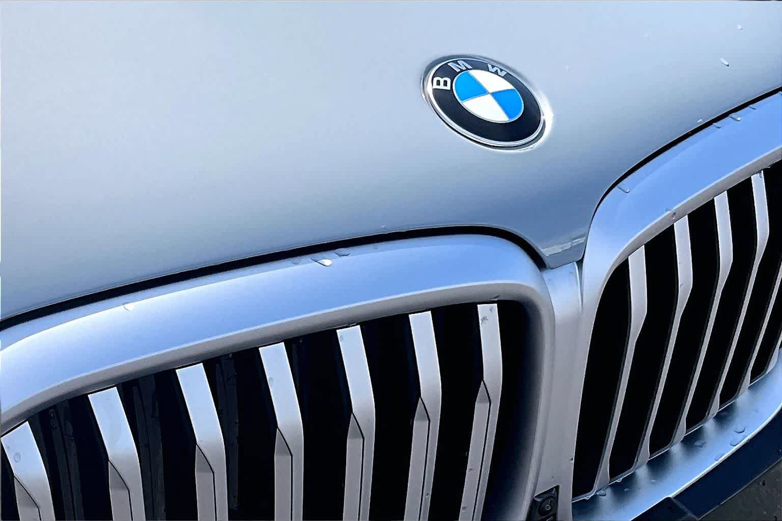 Used 2026 BMW X5 xDrive40i w/ M Sport Package AWD/4WD image 29