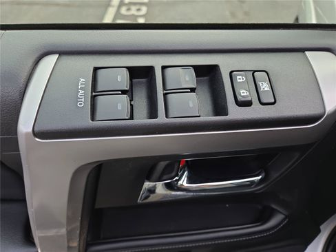 Used 2023 Toyota 4Runner SR5 Premium w/ Moonroof Package AWD/4WD image 15