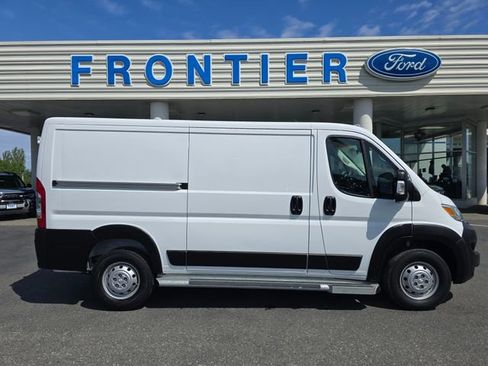Used 2023 RAM ProMaster 2500 image 3