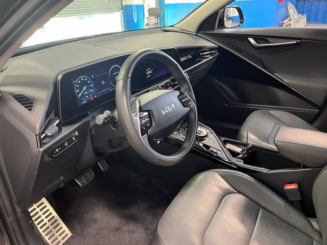 Used 2024 Kia Niro Wave FWD image 23