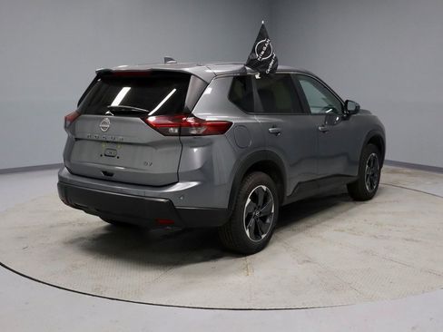 Certified 2024 Nissan Rogue SV image 13