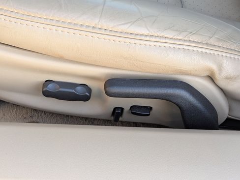 Used 2006 Chevrolet Corvette Coupe w/ Preferred Equipment Group image 18