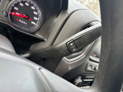 Used 2020 Chevrolet Silverado 1500 Custom w/ Custom Value Package image 22