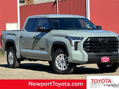 New 2026 Toyota Tundra SR5 w/ SR5 Premium Package