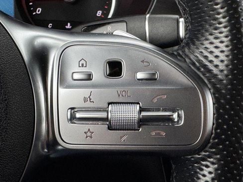 Used 2021 Mercedes-Benz GLC 300 image 17