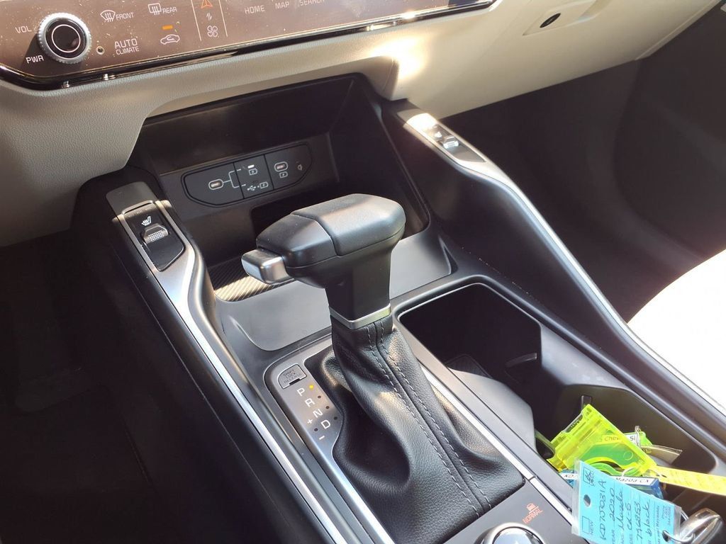 Used 2025 Kia Sorento S AWD/4WD image 10