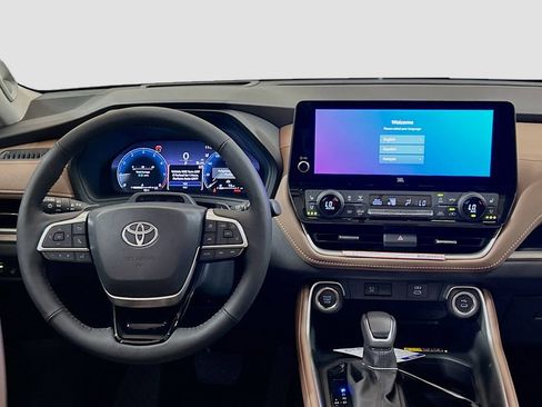 New 2026 Toyota Grand Highlander Platinum image 23