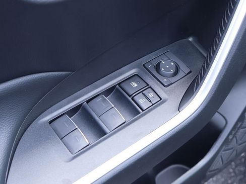 Certified 2022 Toyota RAV4 XLE w/ Convenience Package FWD image 10