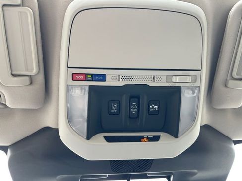 Used 2023 Subaru Forester Premium image 19