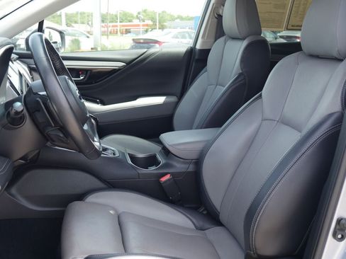 Used 2022 Subaru Outback Limited AWD/4WD image 7