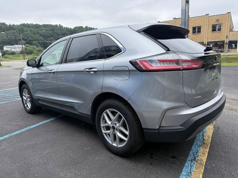 Used 2023 Ford Edge SEL AWD/4WD image 4
