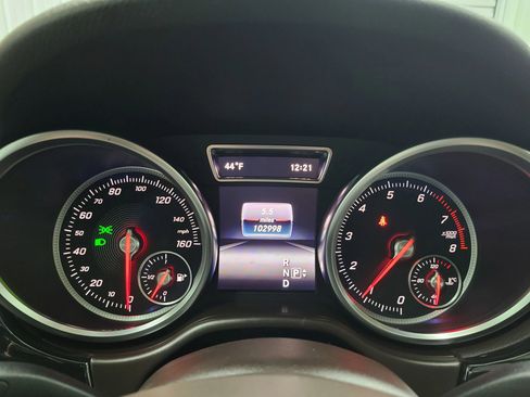 Used 2016 Mercedes-Benz GLE 350 GLE 350 4MATIC Sport Utility 4 w/ Premium Package image 29