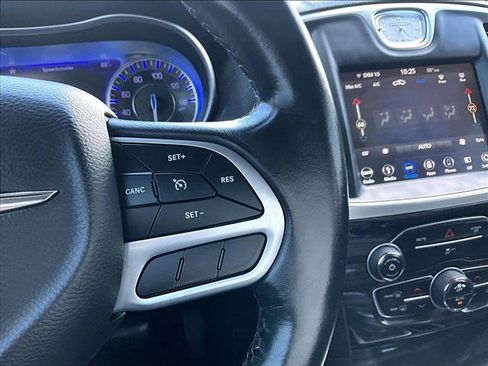 Used 2019 Chrysler 300 Touring w/ Sport Appearance Package RWD image 19