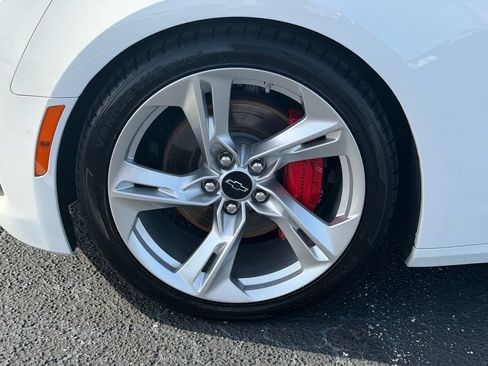 Certified 2021 Chevrolet Camaro SS RWD image 16