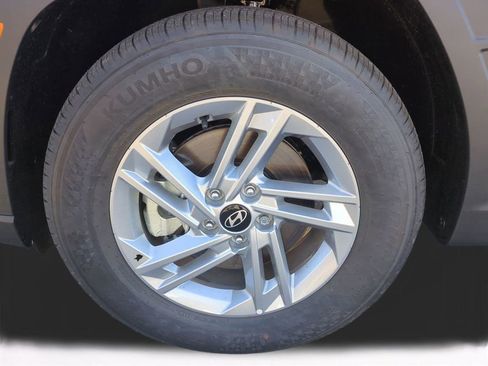 New 2026 Hyundai Tucson SE image 11