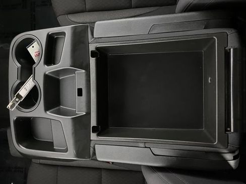 Certified 2025 Chevrolet Silverado 1500 LT AWD/4WD image 28