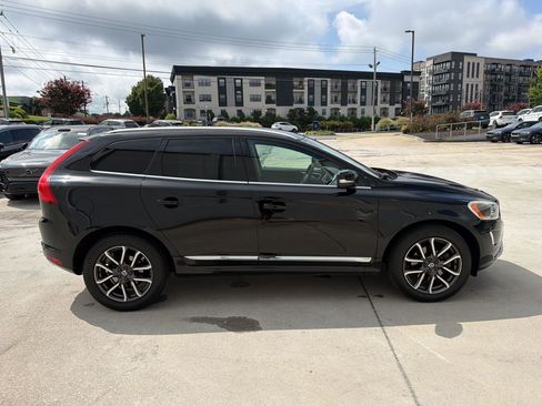 Used 2017 Volvo XC60 T6 Dynamic w/ Climate Package AWD/4WD image 8