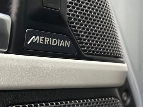 Used 2020 Land Rover Defender 110 S image 36