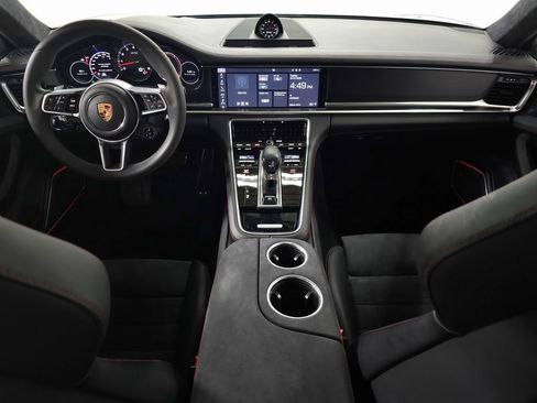 Used 2020 Porsche Panamera GTS image 14