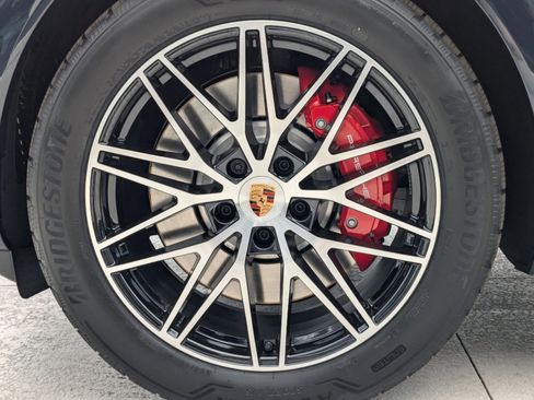 New 2025 Porsche Cayenne S image 29