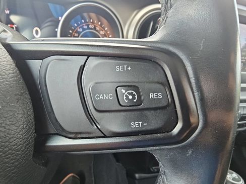 Used 2018 Jeep Wrangler Unlimited Sport S AWD/4WD image 30