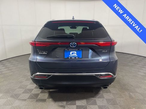 Used 2023 Toyota Venza XLE AWD/4WD image 6