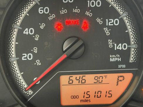 Used 2016 Toyota Yaris L FWD image 25