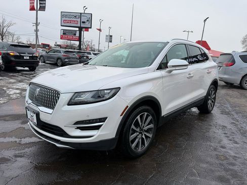Used 2019 Lincoln MKC Reserve image 3
