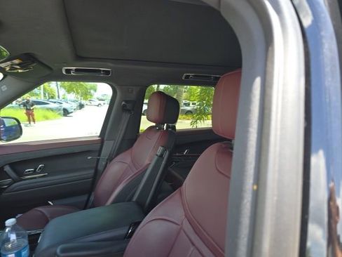 Used 2025 Land Rover Range Rover Sport Dynamic SE AWD/4WD image 6