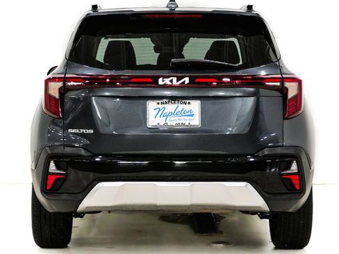 Used 2025 Kia Seltos S FWD image 7