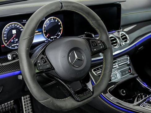 Used 2018 Mercedes-Benz E 63 AMG S image 23