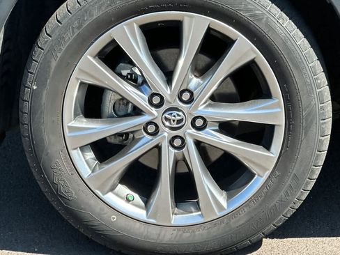 Used 2017 Toyota RAV4 Limited w/ All Weather Liner Package AWD/4WD image 27