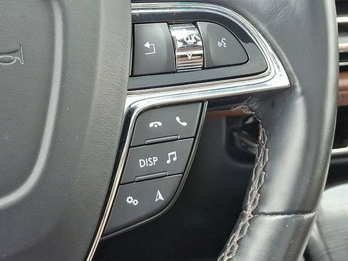 Used 2021 Lincoln Nautilus Reserve AWD/4WD image 23