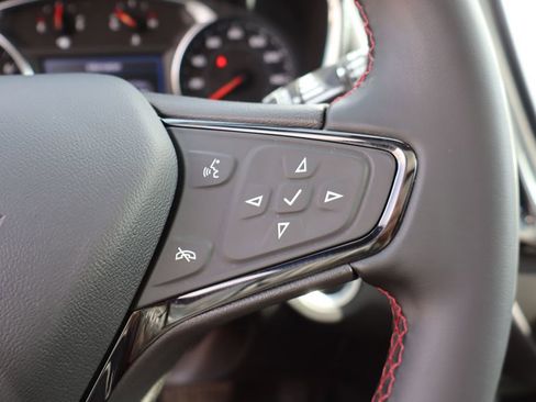 Used 2023 Chevrolet Equinox RS w/ LPO, Floor Liner Package image 17