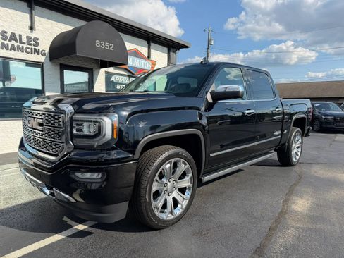 Used 2017 GMC Sierra 1500 Denali w/ Denali Ultimate Package AWD/4WD image 3