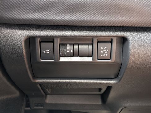 Used 2025 Subaru Forester Limited AWD/4WD image 25
