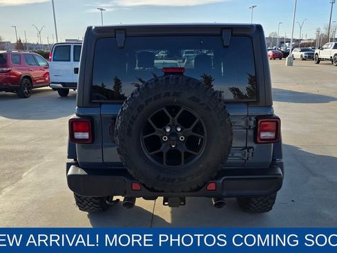 Used 2025 Jeep Wrangler Willys image 4