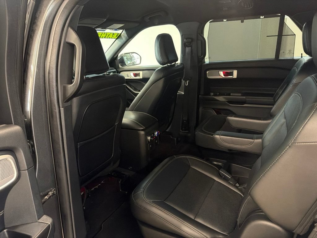 Used 2020 Ford Explorer Limited w/ Hybrid Equipment Group 310A AWD/4WD image 21