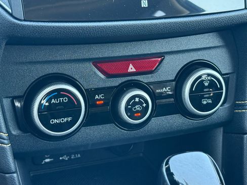 Used 2021 Subaru Crosstrek 2.5i Sport w/ Moonroof Package image 23