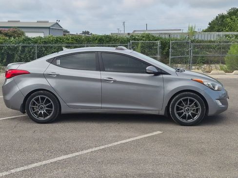 Used 2013 Hyundai Elantra Limited FWD image 6