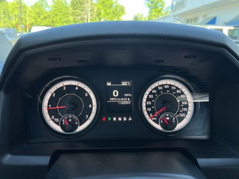 Used 2024 RAM 1500 Tradesman w/ Popular Equipment Group RWD image 23