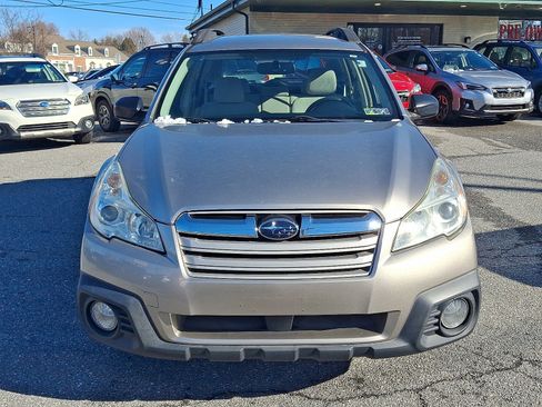 Used 2014 Subaru Outback 2.5i w/ Popular Package #1B image 2