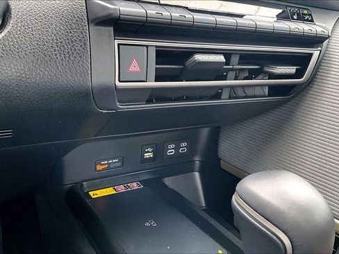 Certified 2025 Toyota Camry SE w/ Convenience Package FWD image 16