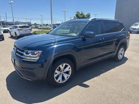 Used 2018 Volkswagen Atlas S FWD image 2