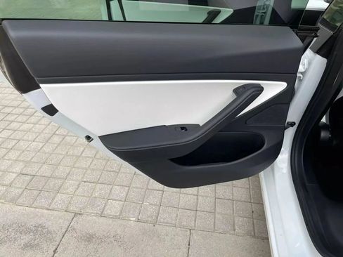 Used 2021 Tesla Model 3 Standard Range Plus RWD image 29