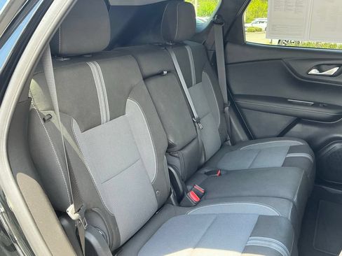 Used 2025 Chevrolet Blazer LT FWD image 20