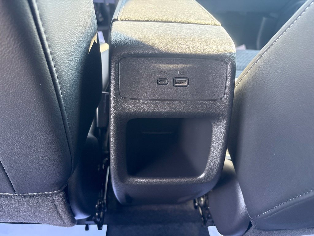 Used 2025 Buick Envista Preferred FWD image 37