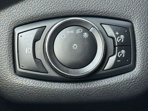 Used 2013 Ford Escape SE FWD image 19